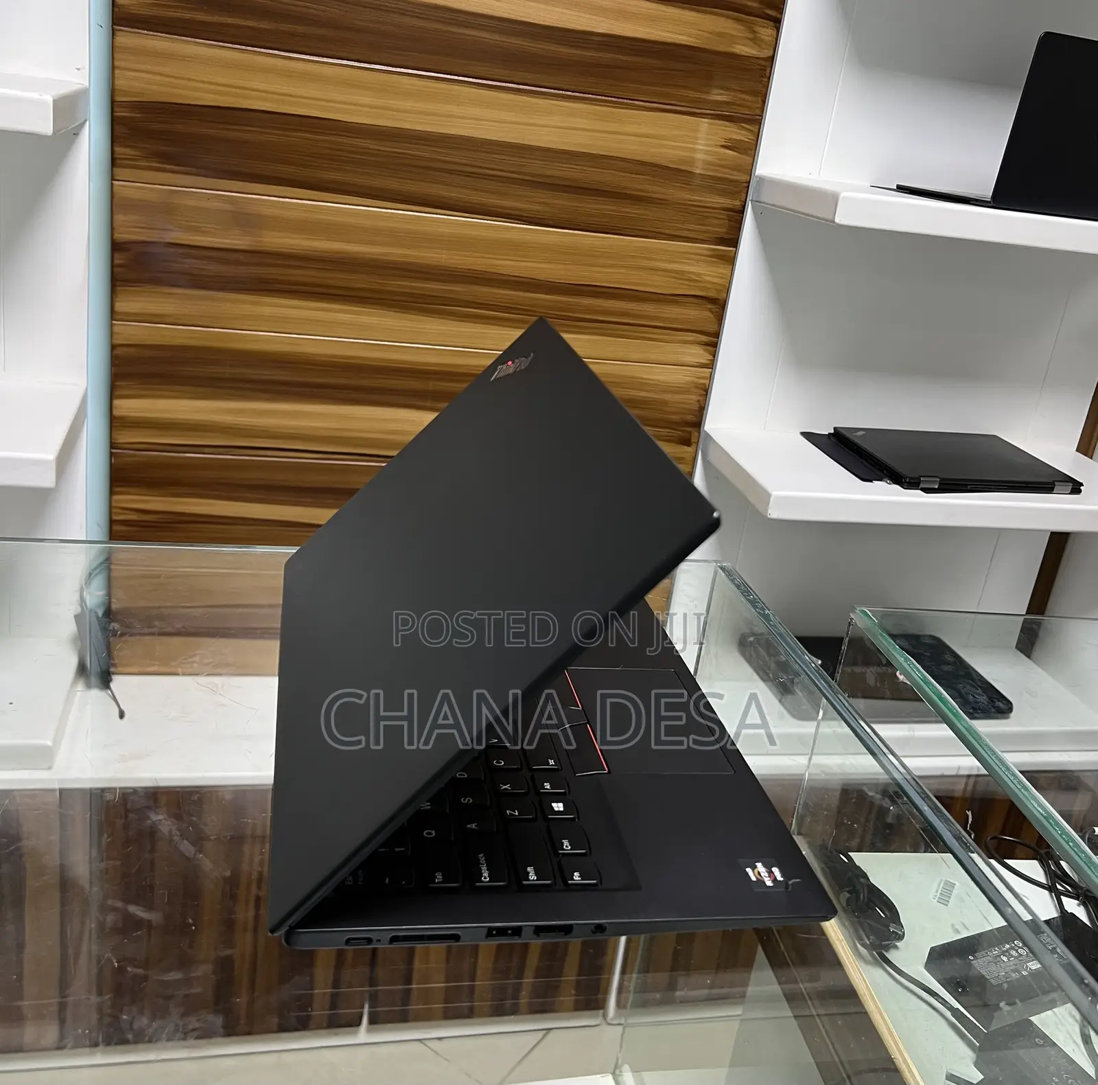 New Laptop Lenovo ThinkPad t495s 16GB AMD Ryzen 7 SSD 512GB