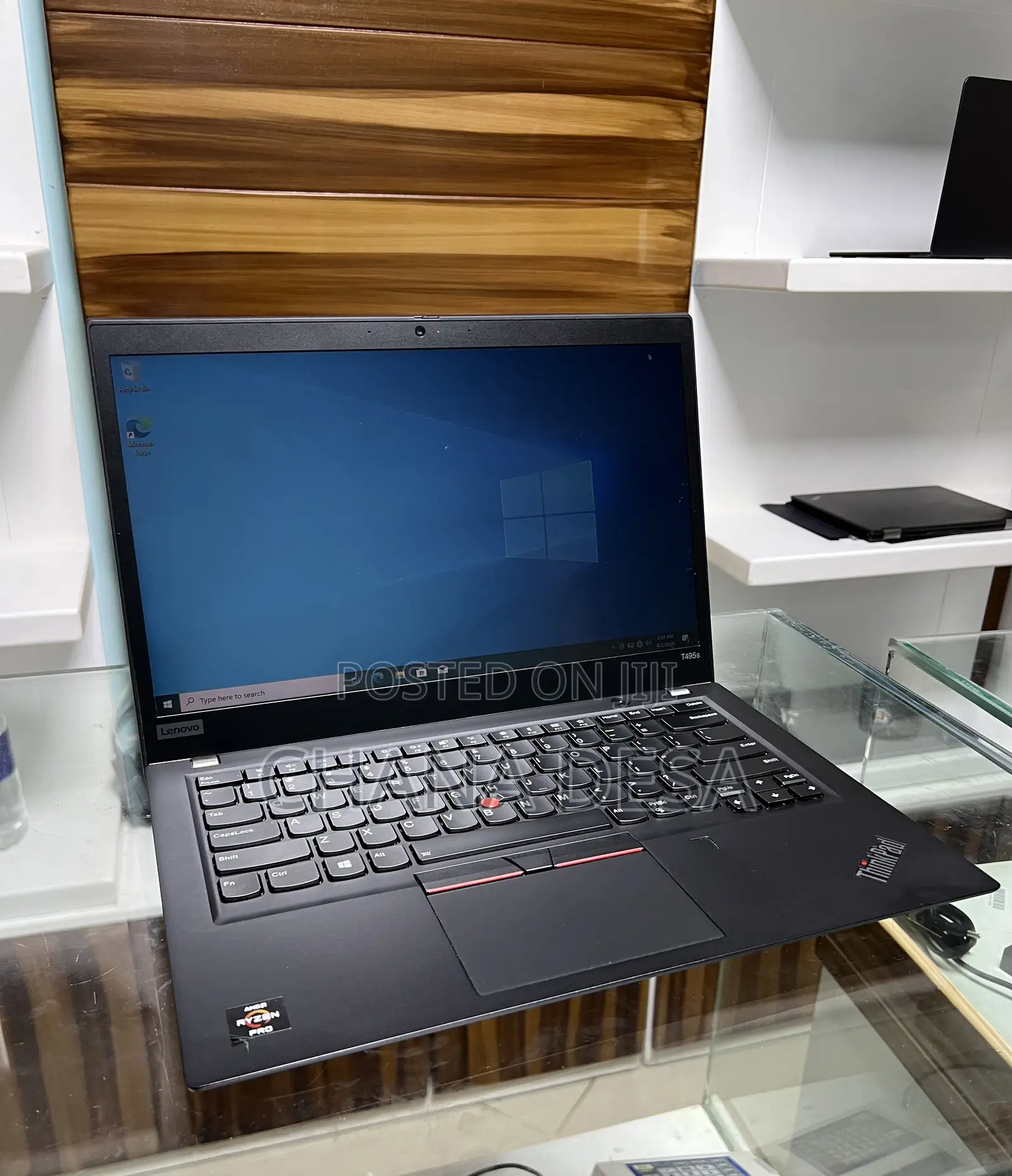 New Laptop Lenovo ThinkPad t495s 16GB AMD Ryzen 7 SSD 512GB