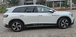 Volkswagen ID.6 2023 White