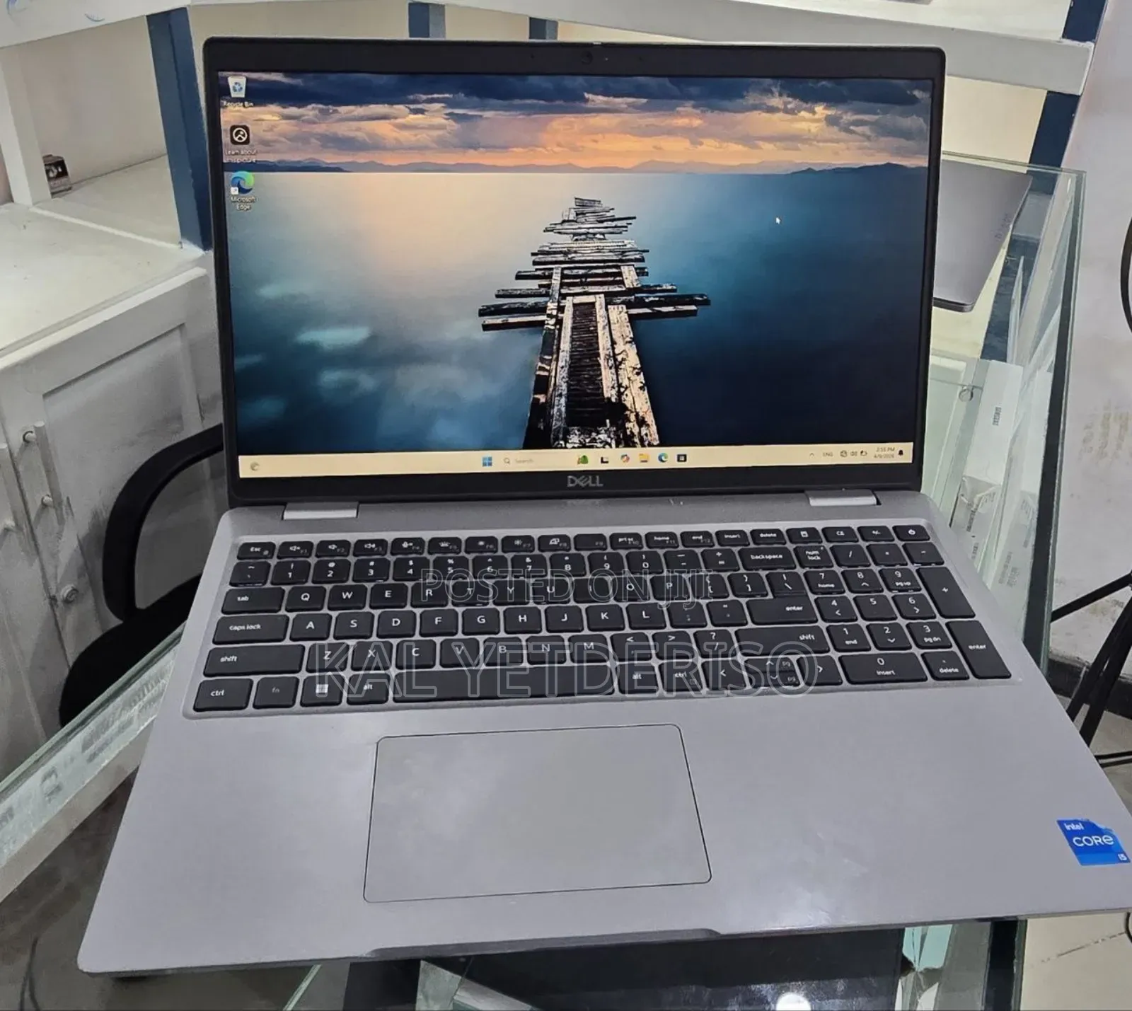 New Laptop Dell Precision 5540 16GB Intel Core i5 SSD 512GB