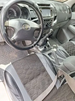 Toyota Hilux 2.5 D-4D SRX 2009 Gray