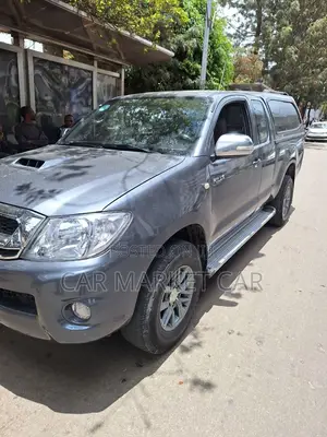 Toyota Hilux 2.5 D-4D SRX 2009 Gray