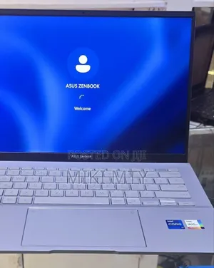 New Laptop Asus ZenBook UX303LN 16GB Intel Core i7 SSD 512GB