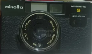 Minolta Hi-Matic S 35mm Camera