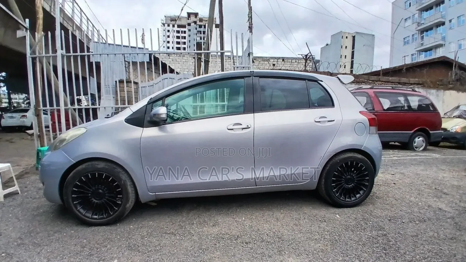 Toyota Yaris 2010 Gray