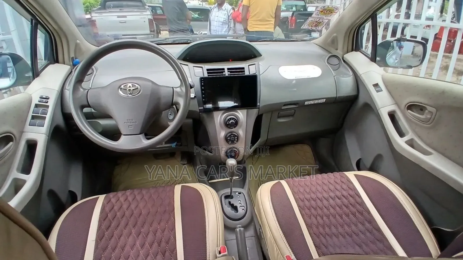 Toyota Yaris 2010 Gray