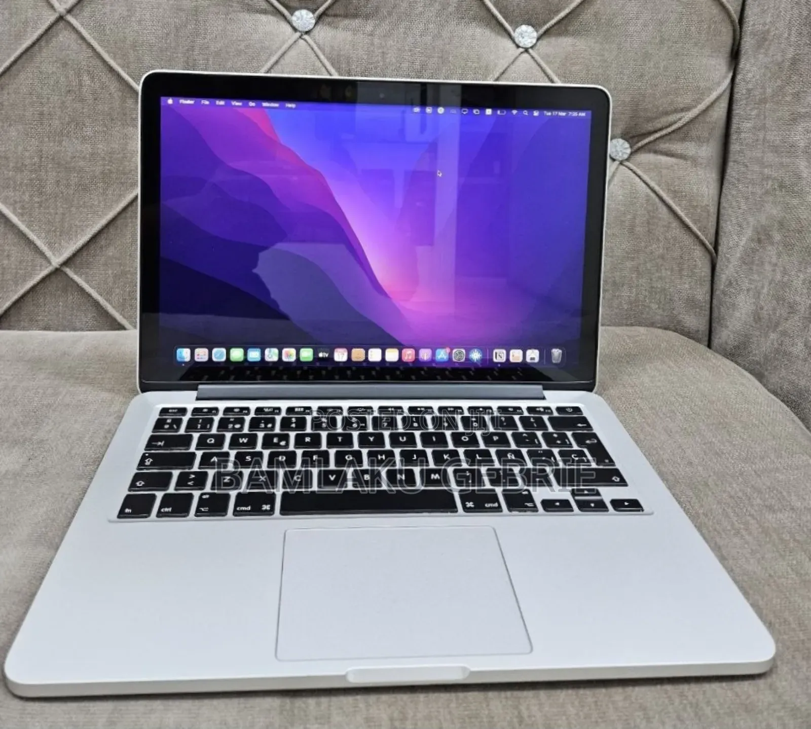 New Laptop Apple MacBook Pro 2015 8GB Intel Core i7 SSD 256GB