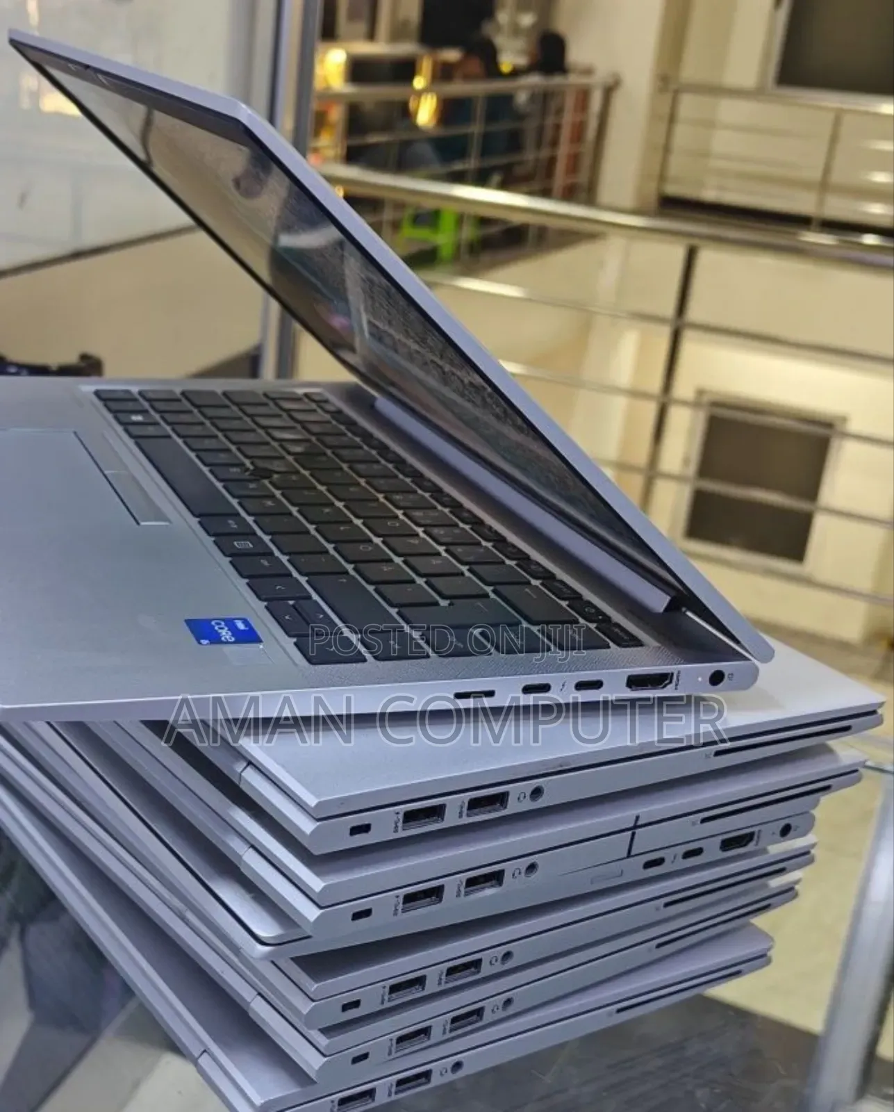 New Laptop HP EliteBook 830 G8 16GB Intel Core i5 SSD 512GB