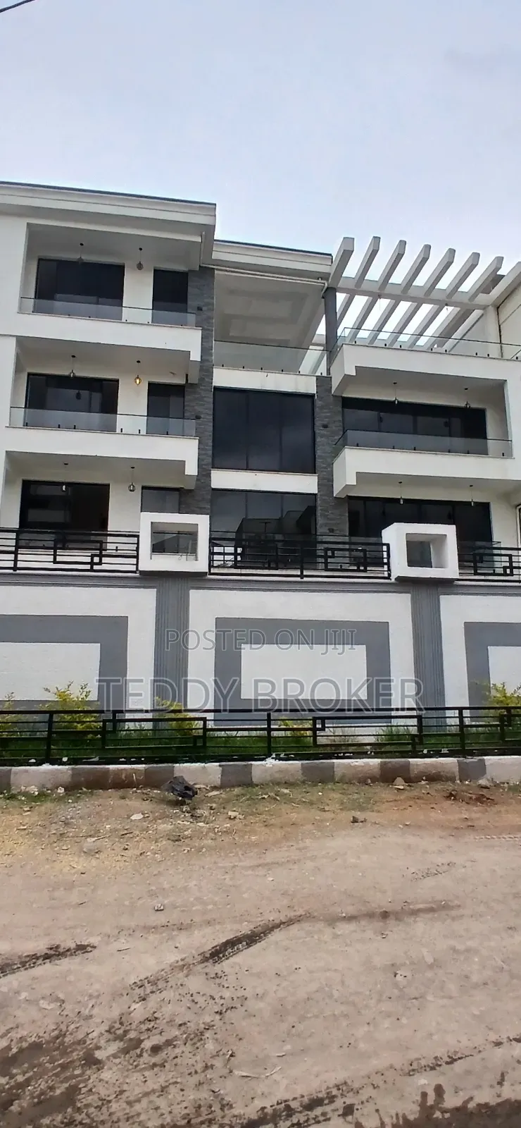 9bdrm House in Haile Garment, Nifas Silk-Lafto for sale
