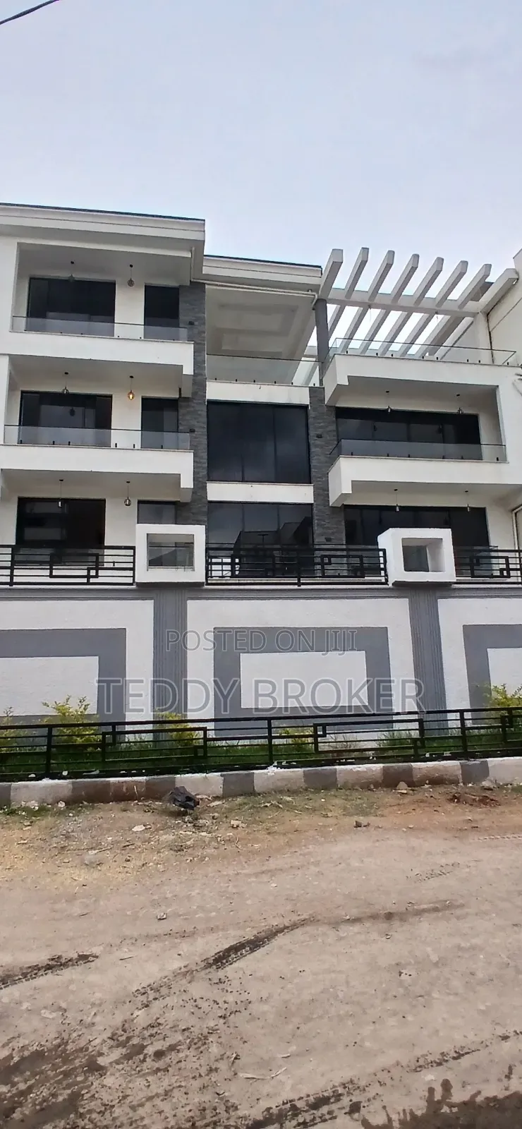 9bdrm House in Haile Garment, Nifas Silk-Lafto for sale