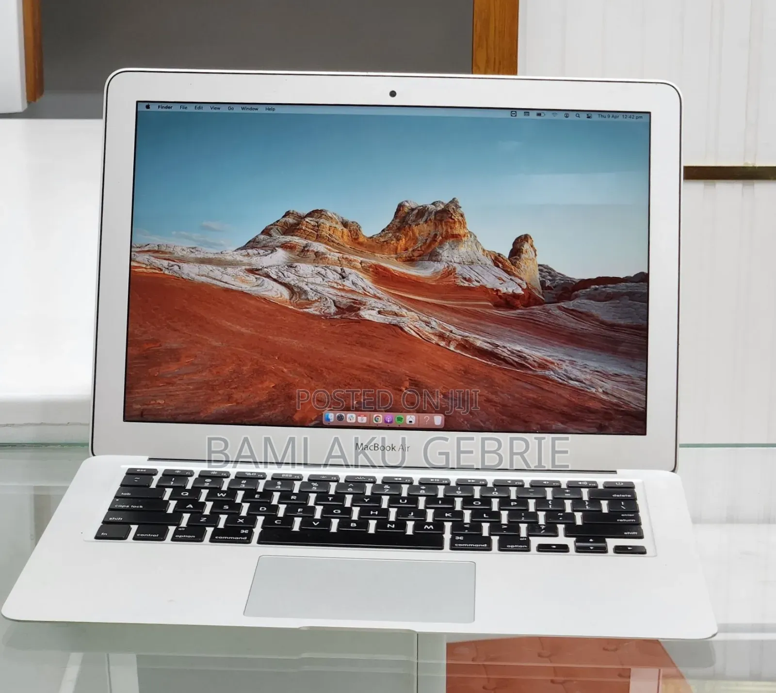 New Laptop Apple MacBook Air 2015 8GB Intel Core i5 SSD 128GB