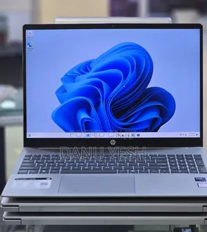 New Laptop HP Pavilion 15 8GB Intel Core Ultra 5 SSD 512GB
