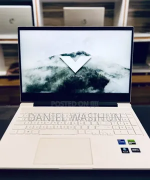 New Laptop HP Victus 16 16GB Intel Core i7 SSD 1T