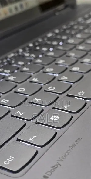 New Laptop Lenovo Yoga 7i 16GB Intel Core Ultra 7 SSD 512GB
