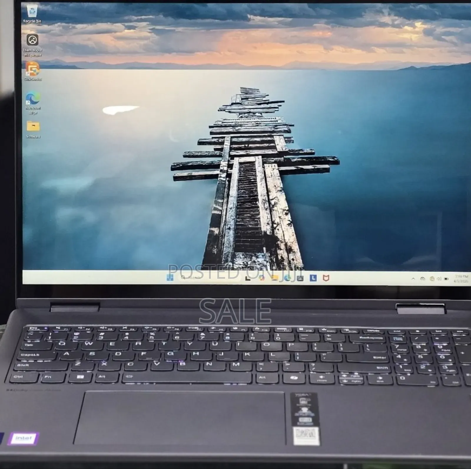 New Laptop Lenovo Yoga 7i 16GB Intel Core Ultra 7 SSD 512GB