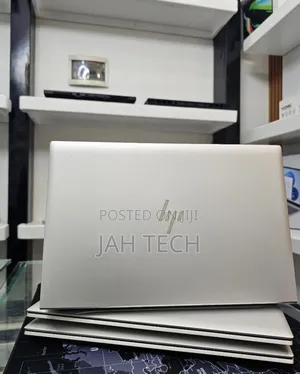 New Laptop HP EliteBook 645 G9 16GB AMD Ryzen 5 SSD 512GB