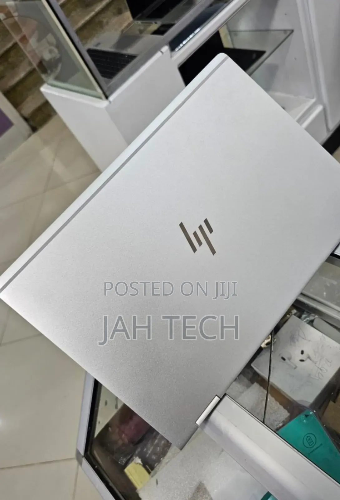 New Laptop HP EliteBook X360 1030 G2 8GB Intel Core i5 SSD 256GB