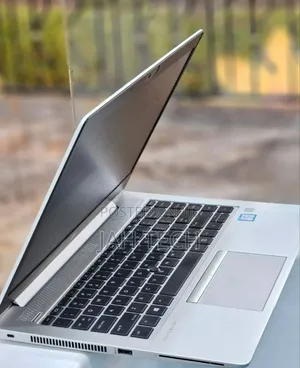 New Laptop HP EliteBook 830 G5 8GB Intel Core i5 SSD 256GB