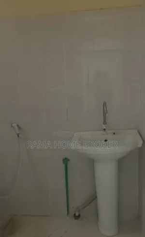 Furnished 3bdrm Condo in አያት 49 40/60 ኮንዶሚኒየም, Yeka for sale
