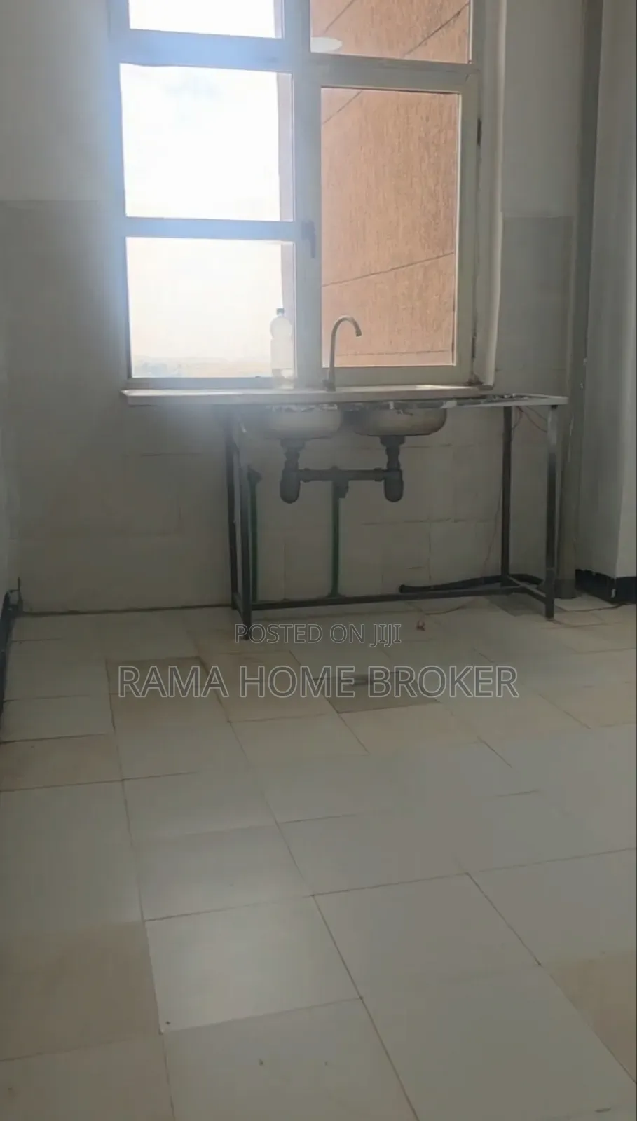Furnished 3bdrm Condo in አያት 49 40/60 ኮንዶሚኒየም, Yeka for sale