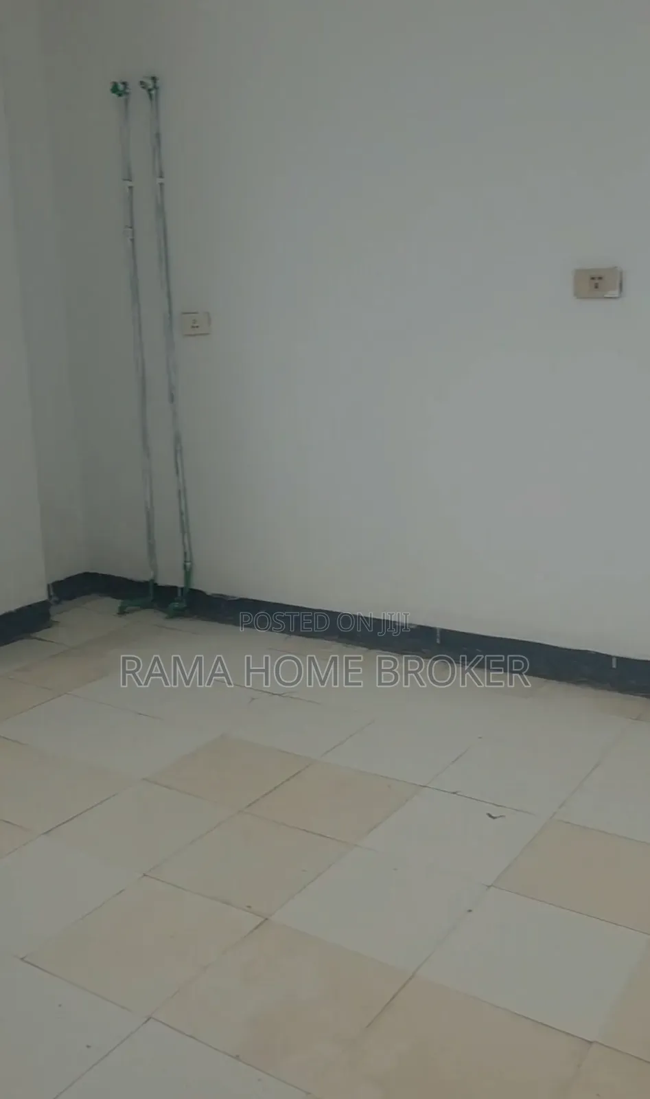 Furnished 3bdrm Condo in አያት 49 40/60 ኮንዶሚኒየም, Yeka for sale