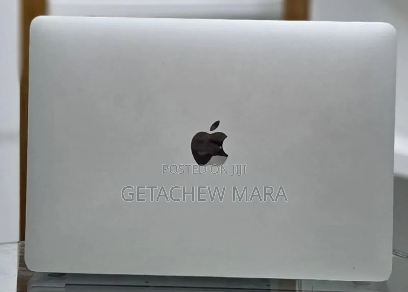 New Laptop Apple MacBook Air 2020 M1 8GB Intel SSD 512GB
