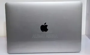 New Laptop Apple MacBook Pro 2017 8GB Intel Core i5 SSD 256GB