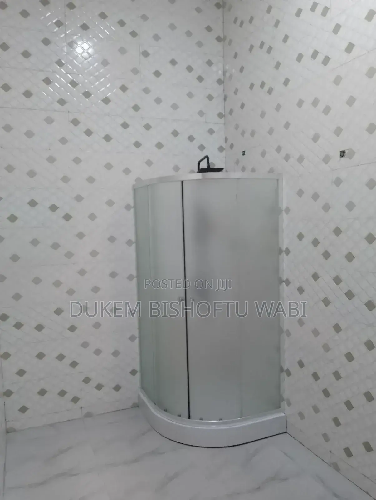 Furnished 11bdrm House in Dukam, East Shewa for sale