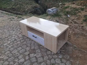 ዘመናዊ Center Table
