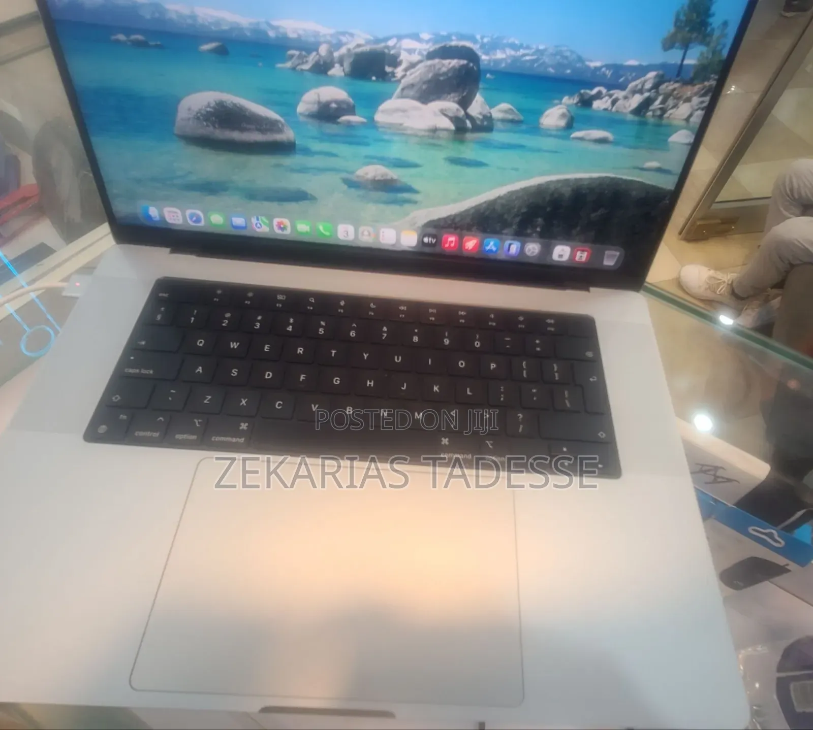 New Laptop Apple MacBook Pro M1 32GB Apple M1 Max SSD 1T