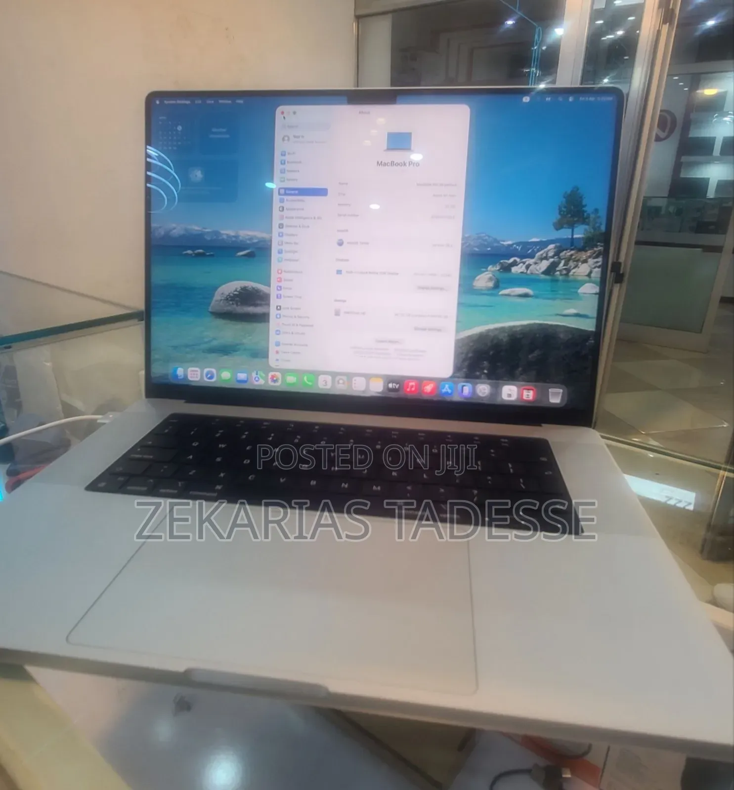 New Laptop Apple MacBook Pro M1 32GB Apple M1 Max SSD 1T