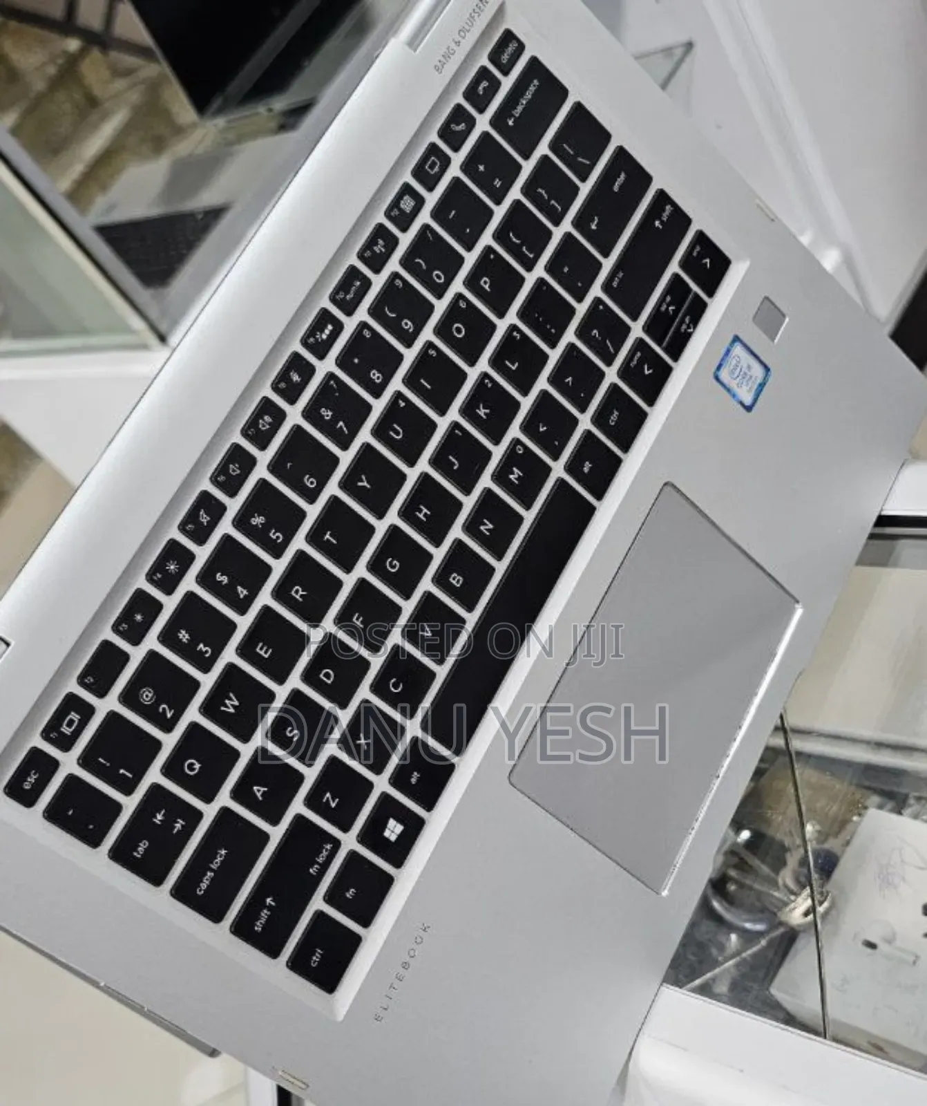 New Laptop HP EliteBook X360 1030 G2 8GB Intel Core i5 SSD 256GB