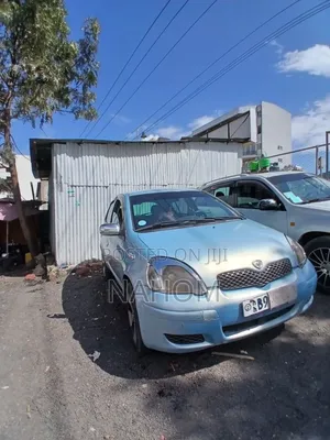 Toyota Vitz 1.0 FWD 5dr 2004 Blue