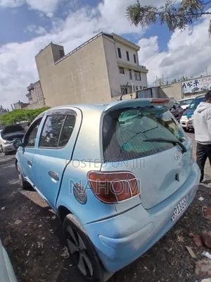 Toyota Vitz 1.0 FWD 5dr 2004 Blue