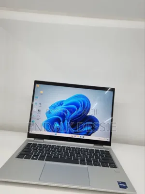New Laptop HP Elitebook 830 G11 16GB Intel Core i7 SSD 512GB