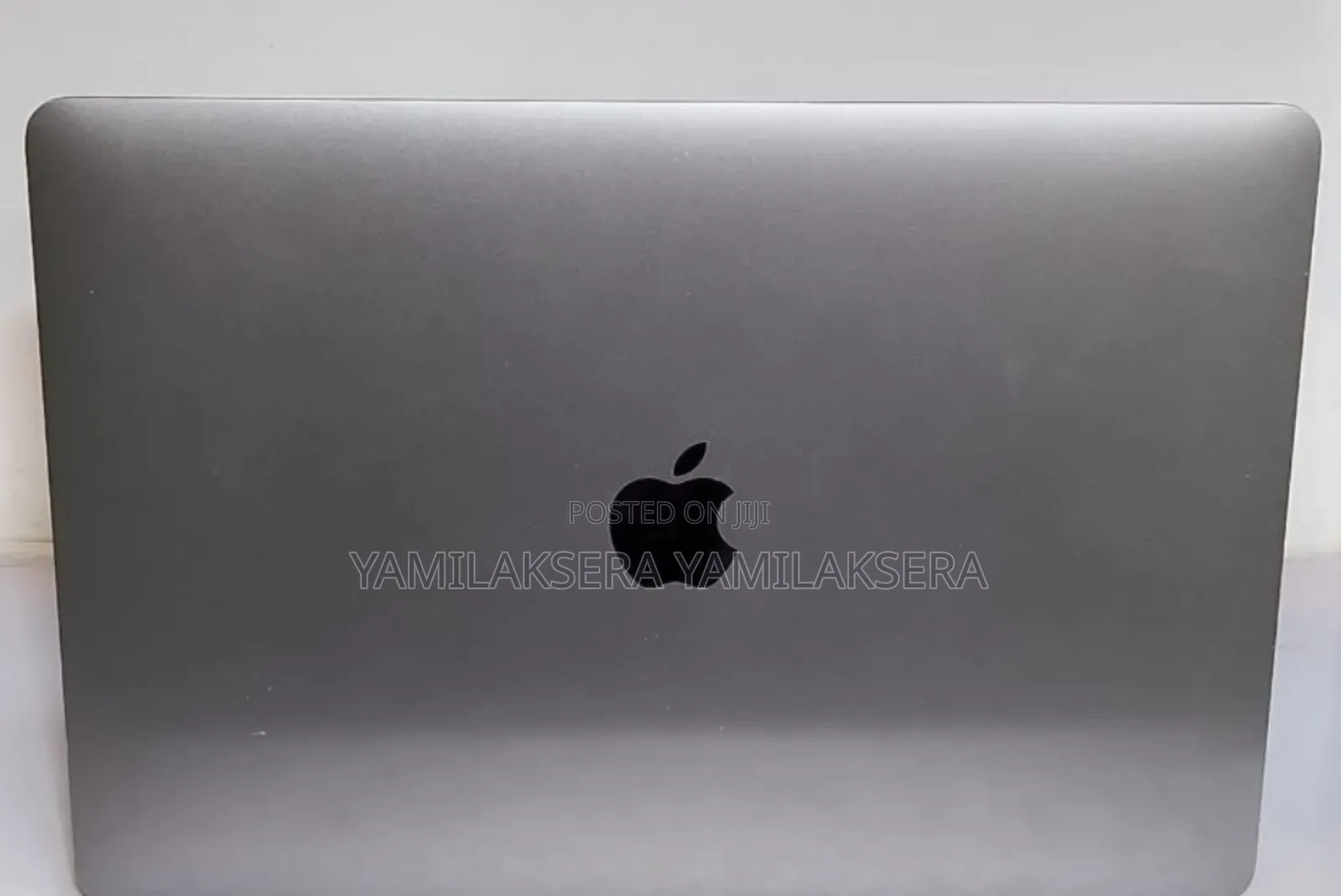 New Laptop Apple MacBook Pro 2017 8GB Intel Core i5 SSD 256GB