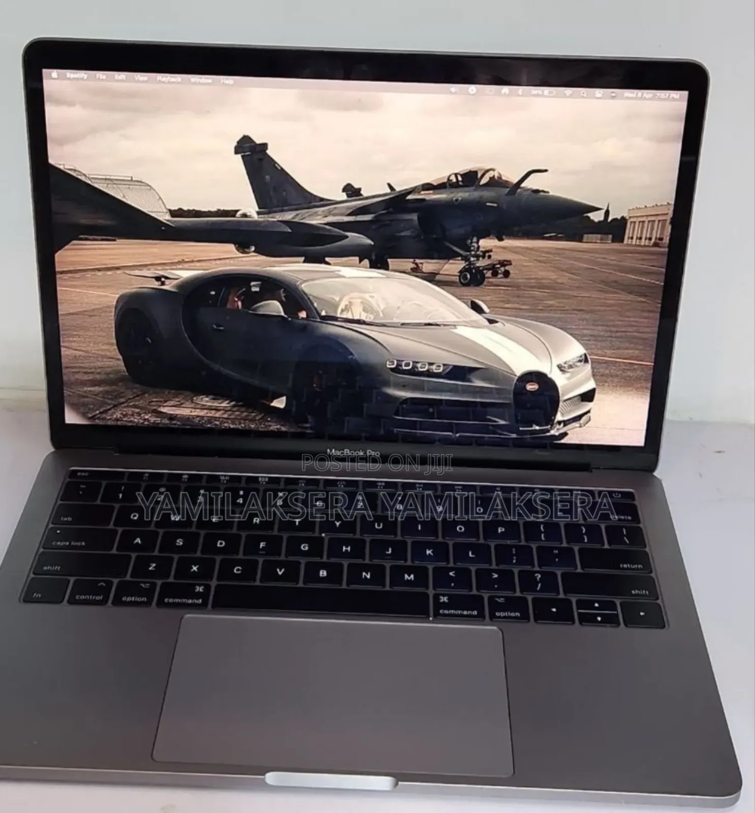 New Laptop Apple MacBook Pro 2017 8GB Intel Core i5 SSD 256GB