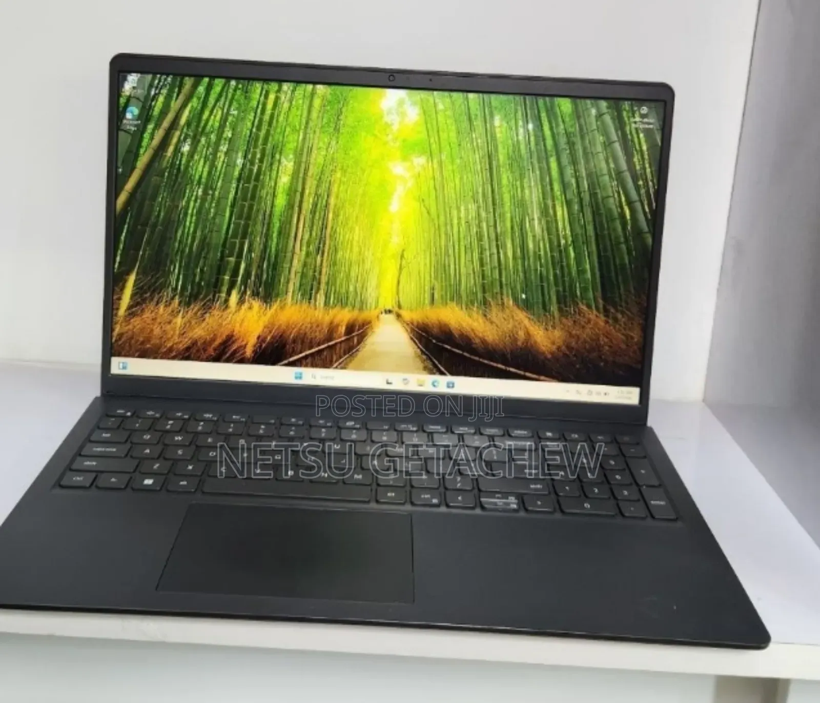 New Laptop Dell Inspiron 15 8GB Intel Core i5 SSD 256GB