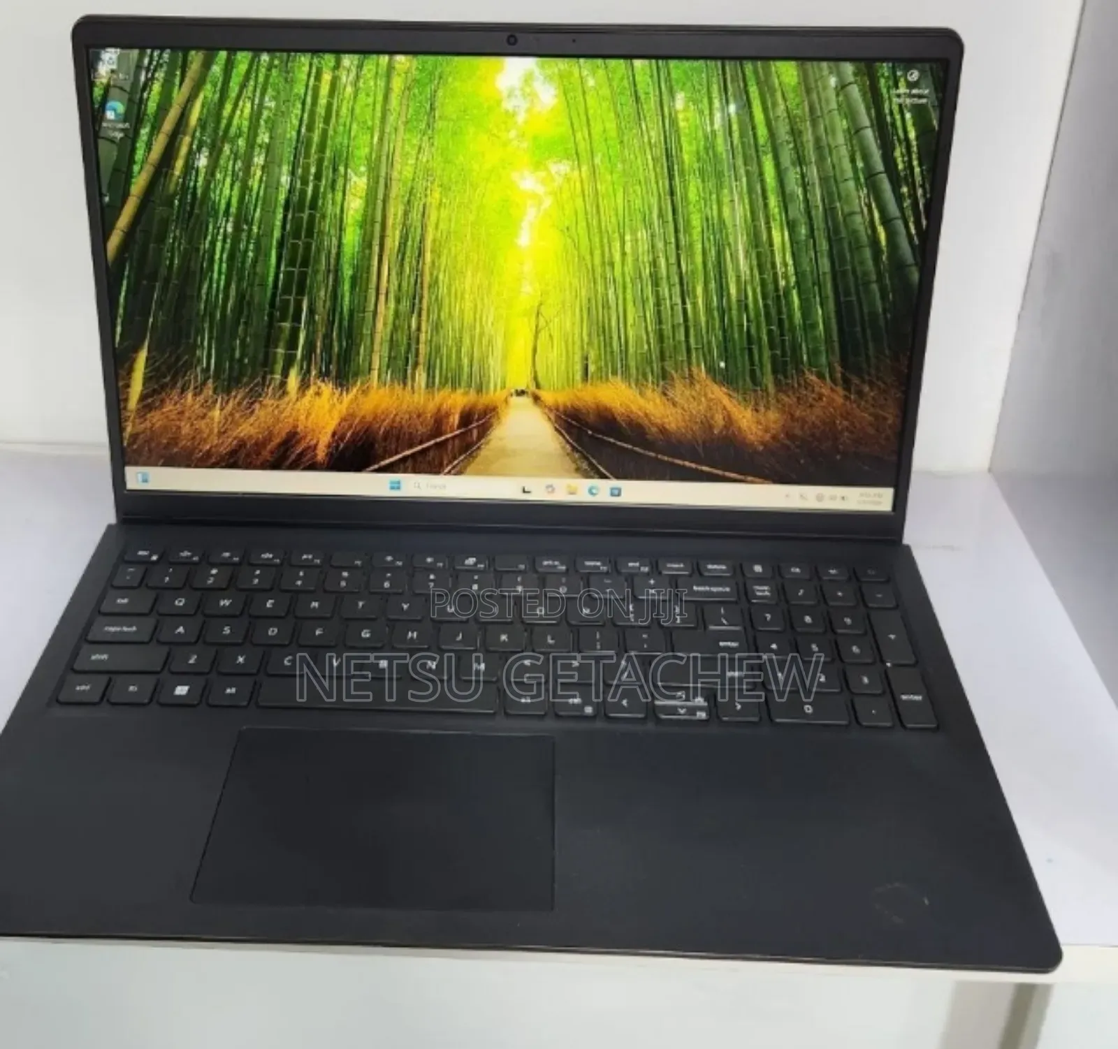 New Laptop Dell Inspiron 15 8GB Intel Core i5 SSD 256GB