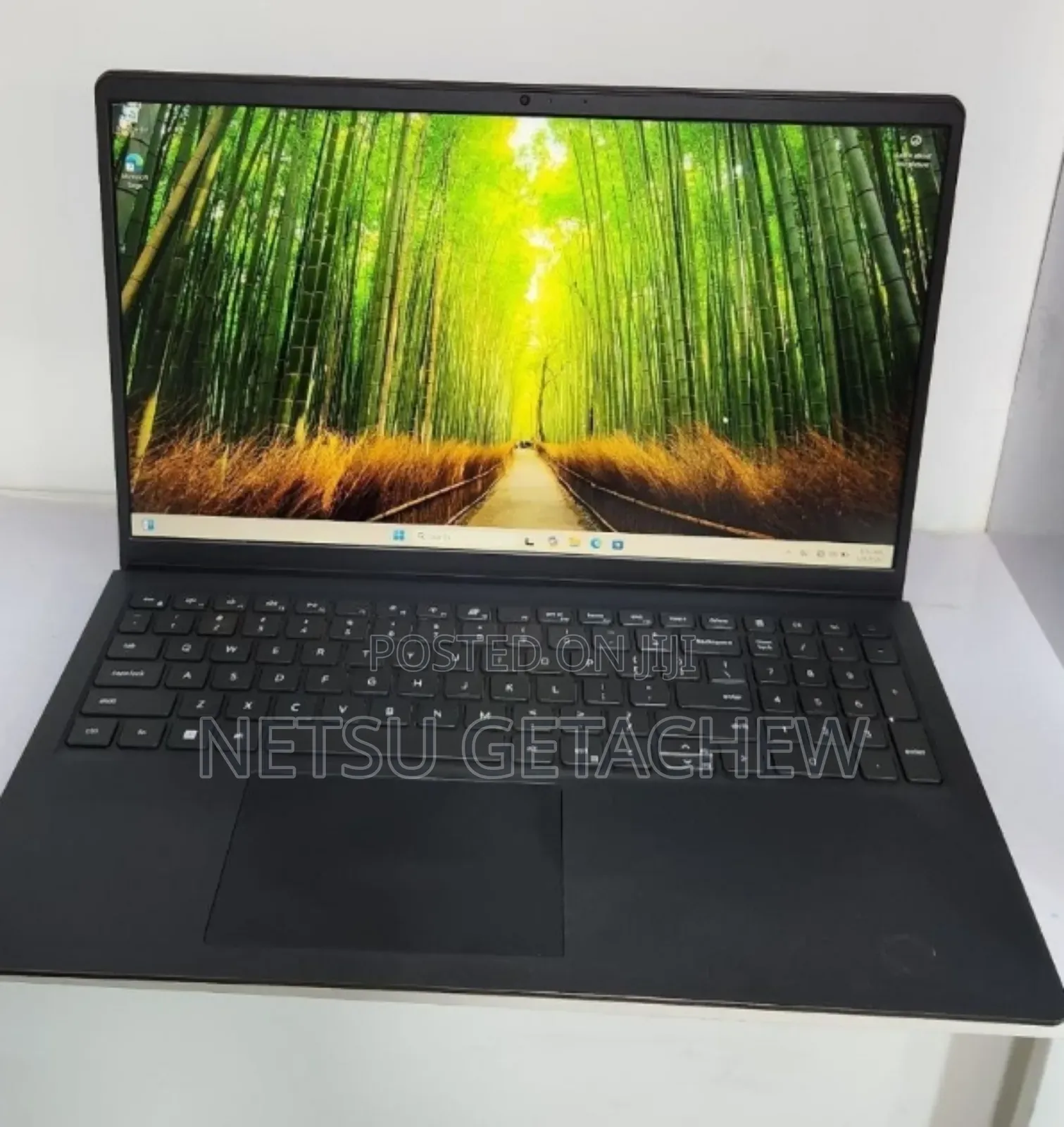New Laptop Dell Inspiron 15 8GB Intel Core i5 SSD 256GB