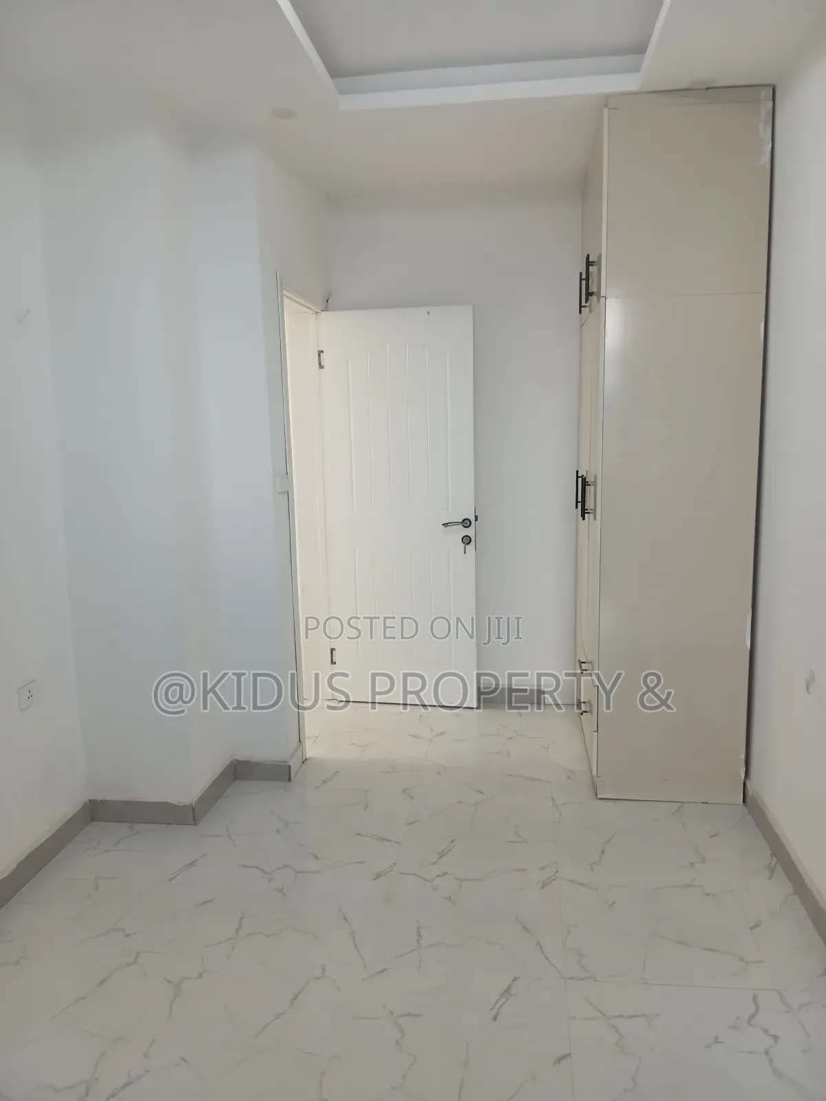 3bdrm Apartment in Jemo 1, Nifas Silk-Lafto for rent