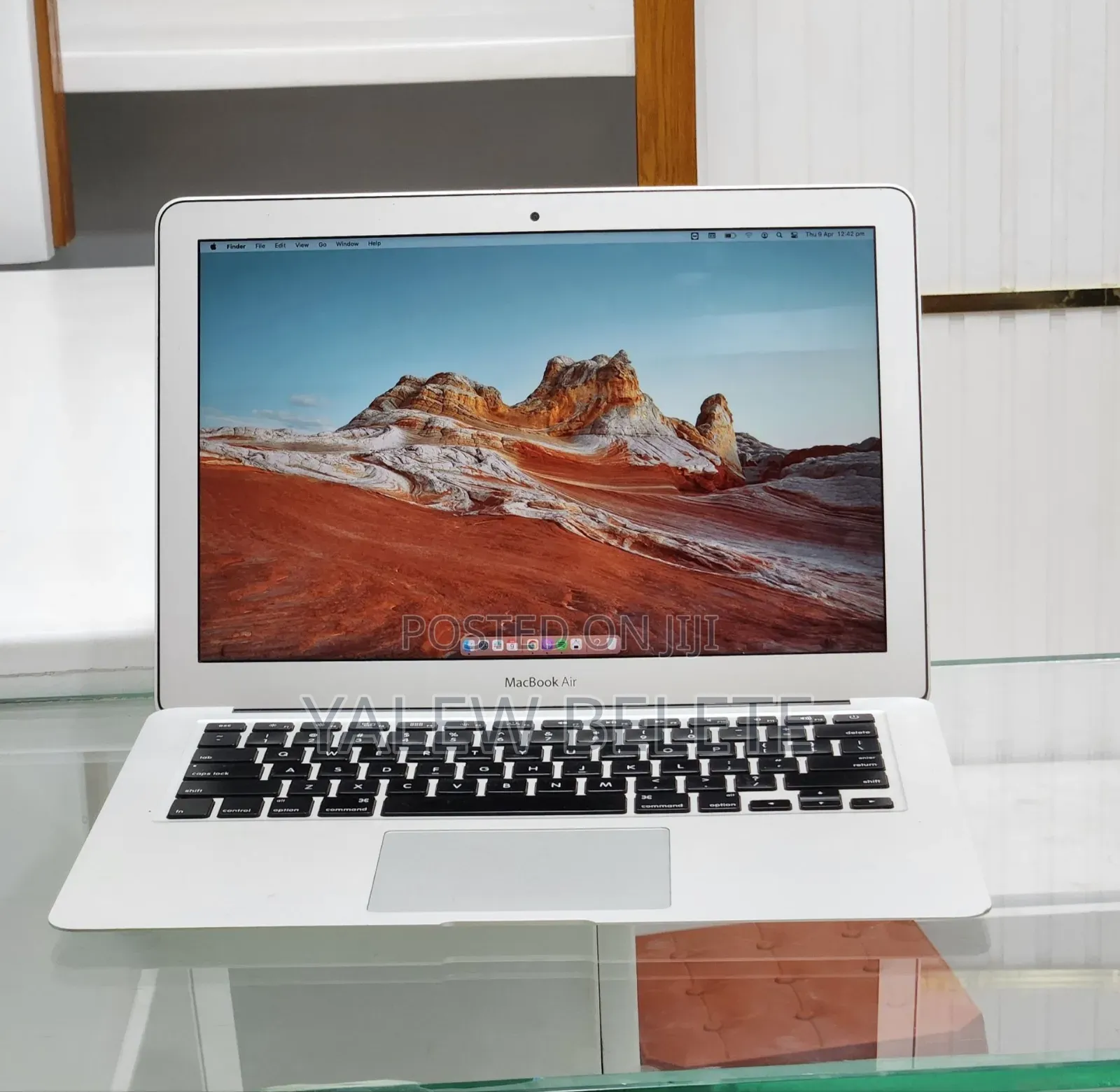 New Laptop Apple MacBook Air 2015 8GB Intel Core i5 SSD 128GB