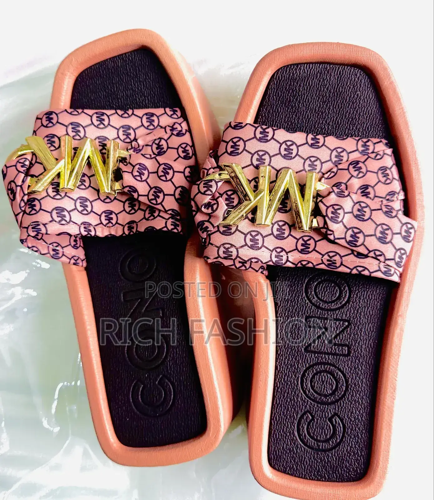 የሴቶች ጫማ Shoes