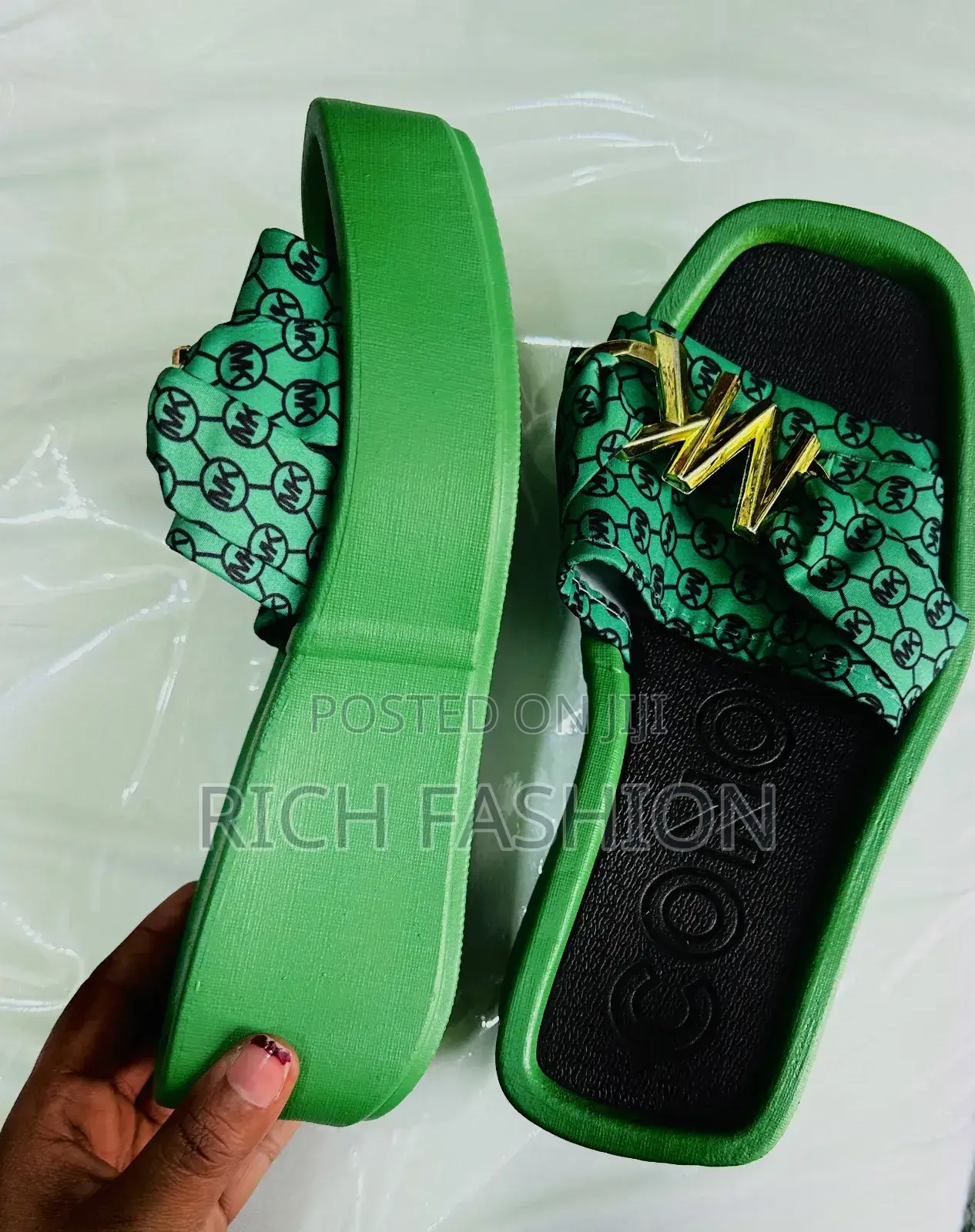 የሴቶች ጫማ Shoes