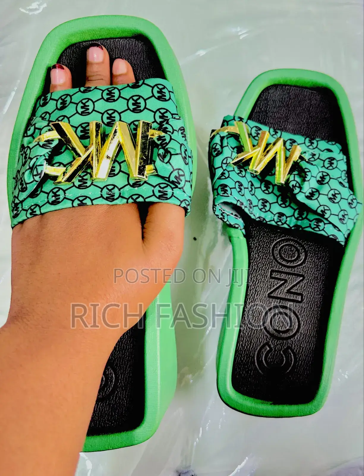 የሴቶች ጫማ Shoes