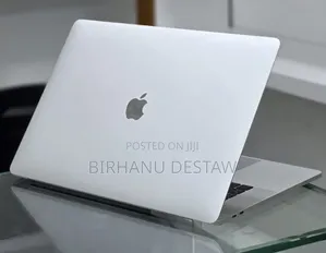 New Laptop Apple MacBook Pro 2016 16GB Intel Core i7 SSD 256GB