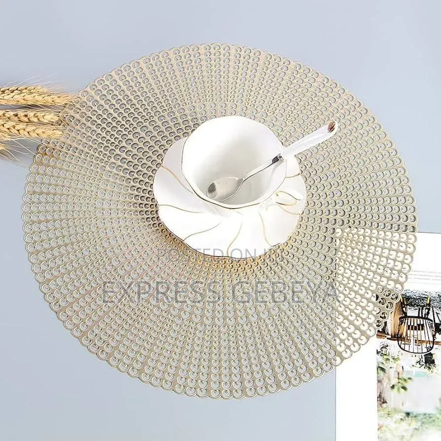 6pcs Table Place Mat የገበታ ምንጣፎች