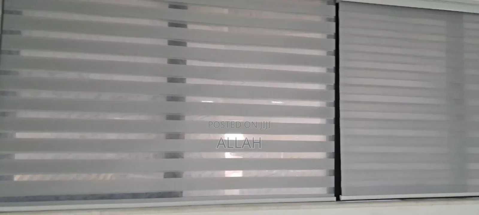 Ami ሻተር መጋረጃ