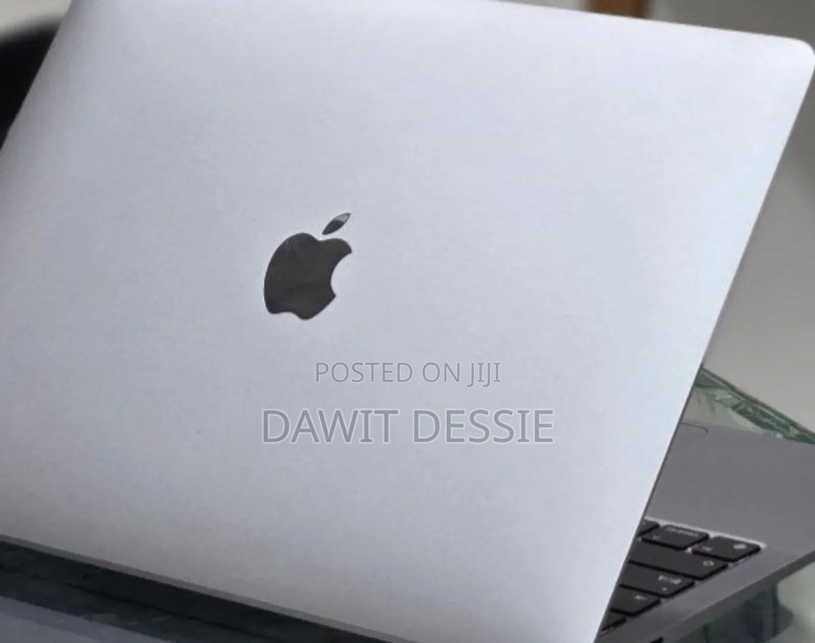 New Laptop Apple MacBook Air 2020 M1 8GB Apple M1 SSD 256GB