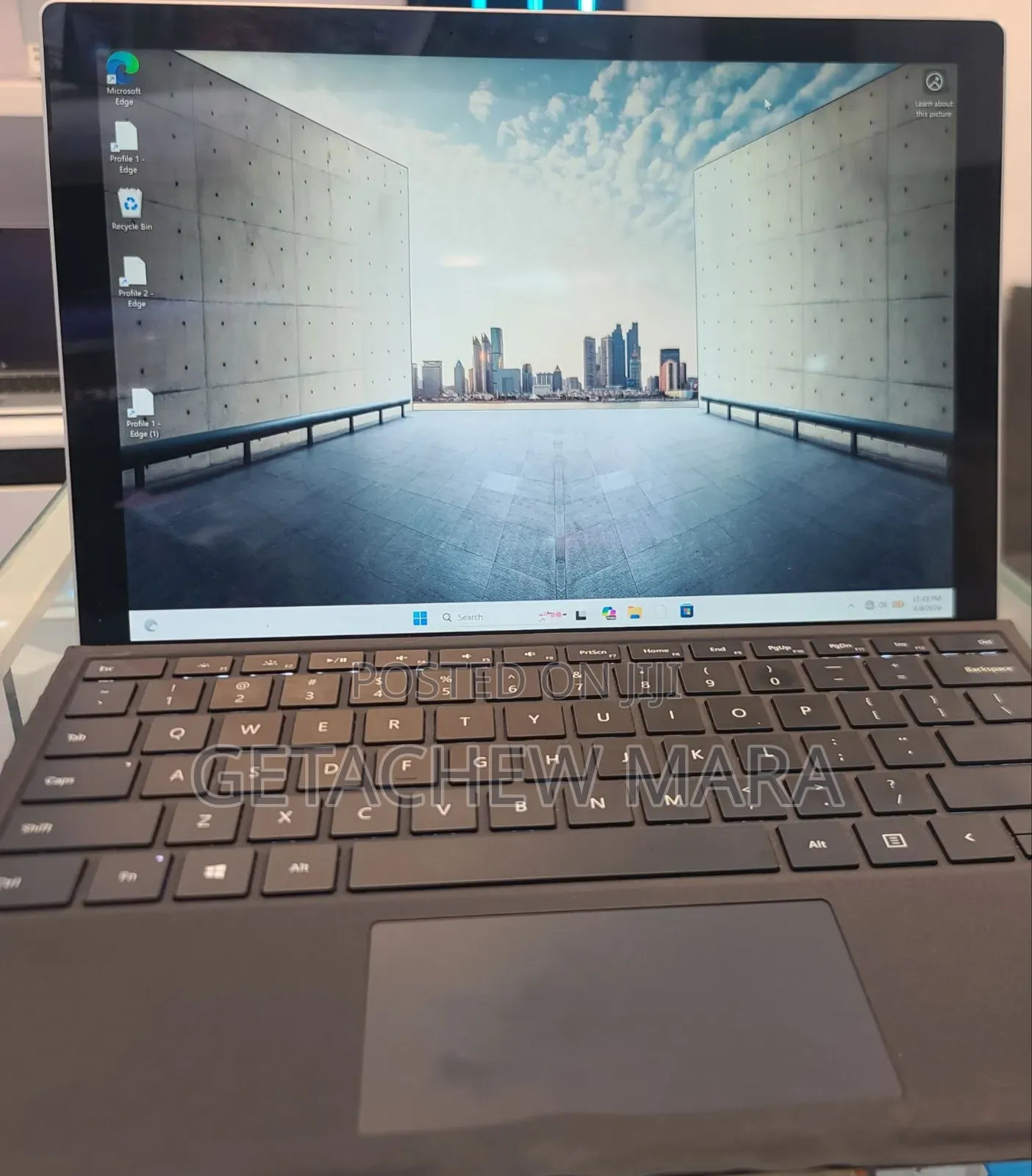 New Laptop Microsoft Surface Pro 7 16GB Intel Core i7 SSD 256GB